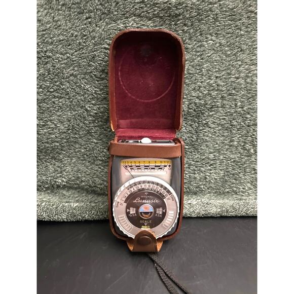 NOS Gossen Lunasix Light Meter With Brown Leather Case Vintage Immaculate - Picture 1 of 13